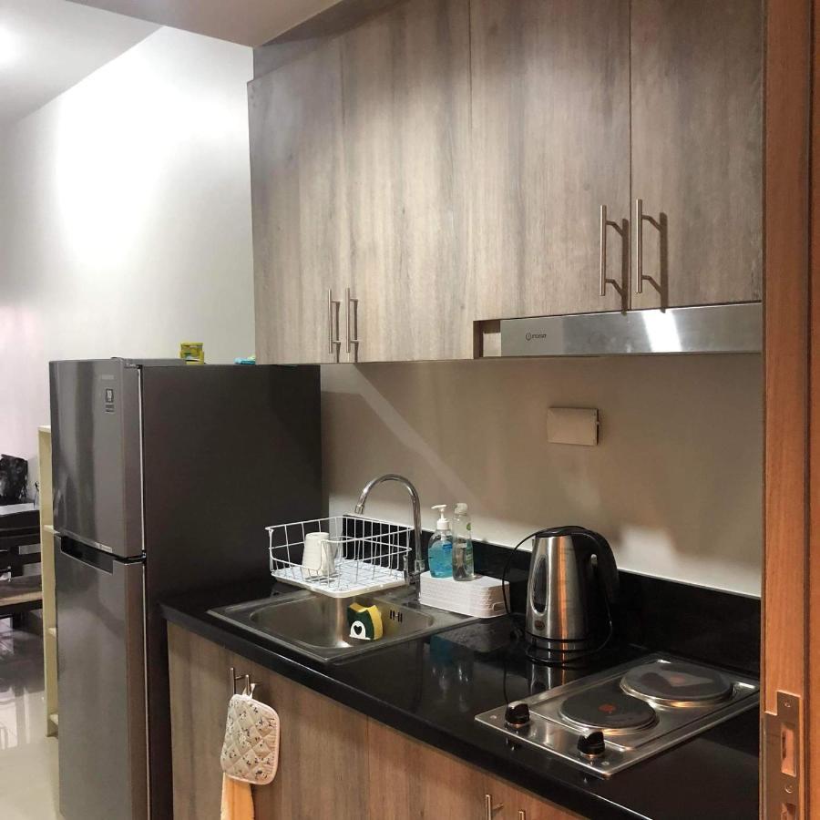 Condo Staycation Near Mall Of Asia Manila Exterior foto